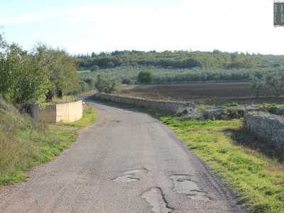 Imbocchiamo cos� la provinciale 151 poi prendere sulla destra strada Mangiaricotta